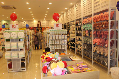 快時(shí)尚百貨加盟的可靠性分析與考量因素